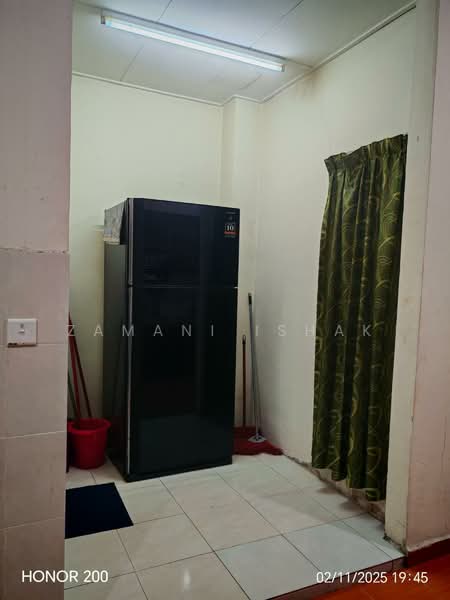 2-storey Terraced House for Sale in Bandar Country Homes (Rawang) - Zamani Ishak - Interior - PropertyGuru.com.my