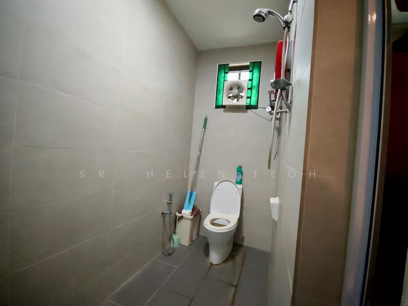 Semi-Detached House for Sale in Pulau Pinang (Jelutong) - Sr. Helen Teoh - Bathroom - PropertyGuru.com.my