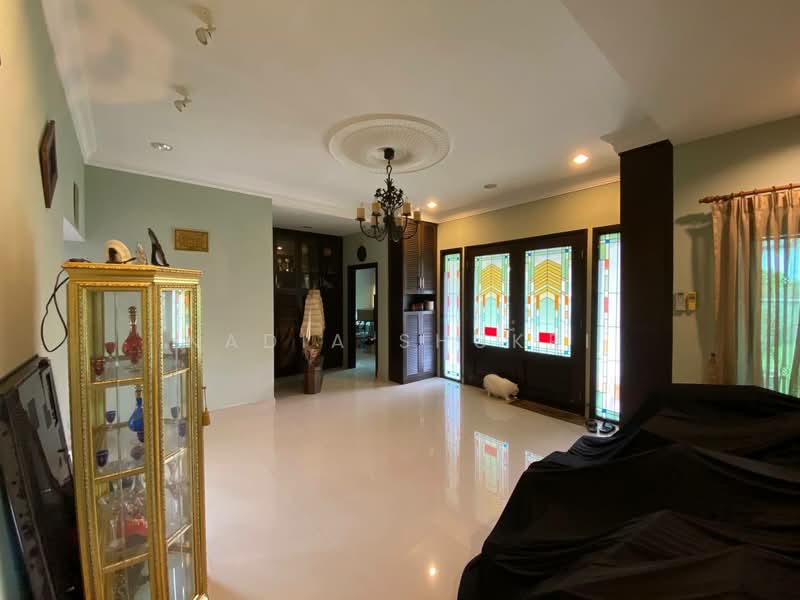 Bungalow for Sale in Usj 17 (Subang Jaya) - Nadia Shukri - Living Room - PropertyGuru.com.my