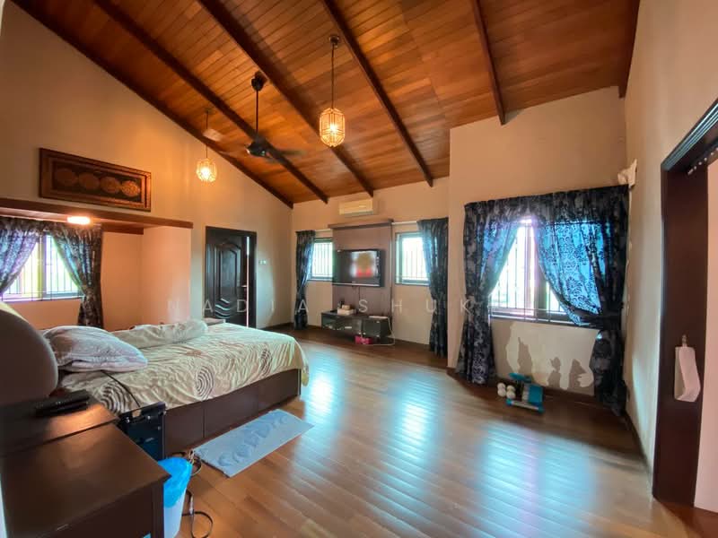 Bungalow for Sale in Usj 17 (Subang Jaya) - Nadia Shukri - Bedroom - PropertyGuru.com.my