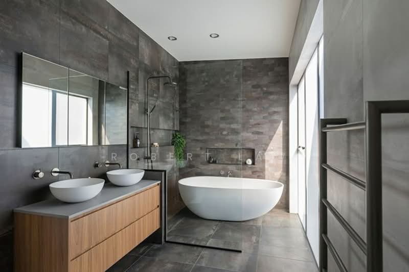 Semi-Detached House for Sale in Kota Damansara (Selangor) - Robert Law - Bathroom - PropertyGuru.com.my