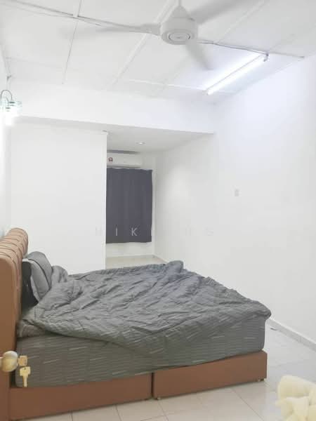 2-storey Terraced House for Rent in Bandar Bukit Tinggi 2 (Klang) - Nike Ng - Bedroom - PropertyGuru.com.my