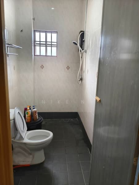 2-storey Terraced House for Rent in Bandar Bukit Tinggi 2 (Klang) - Nike Ng - Bathroom - PropertyGuru.com.my