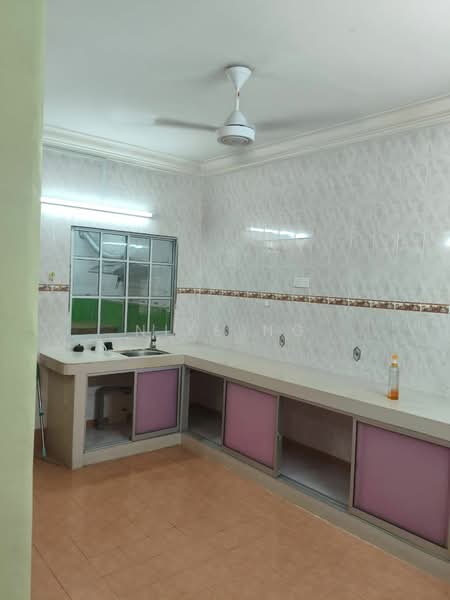 2-storey Terraced House for Rent in Bandar Bukit Tinggi 2 (Klang) - Nike Ng - Kitchen - PropertyGuru.com.my