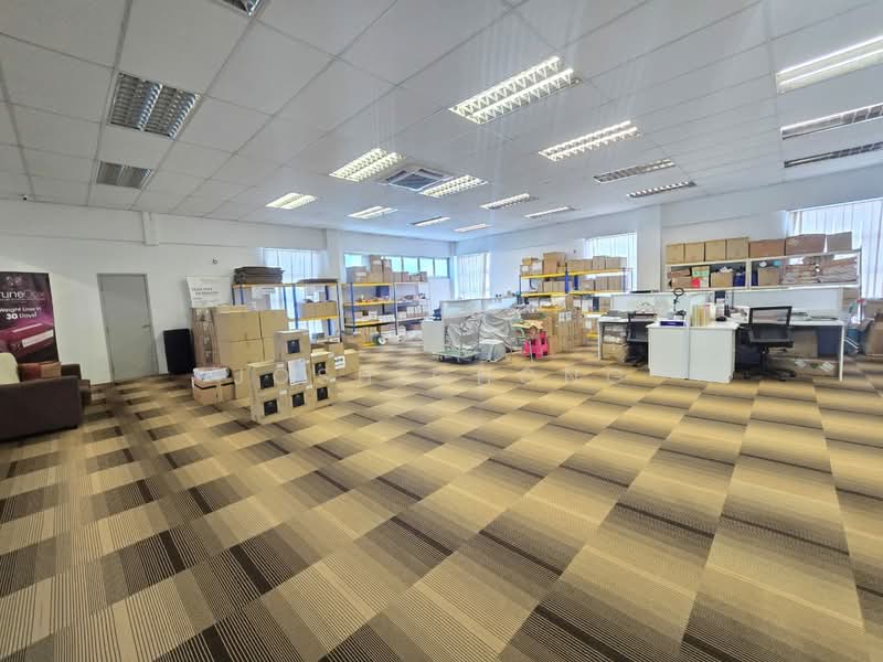 Semi-D Factory for Rent in Alam Perdana Industrial Park (Puchong) - Josh Chong - Interior - PropertyGuru.com.my