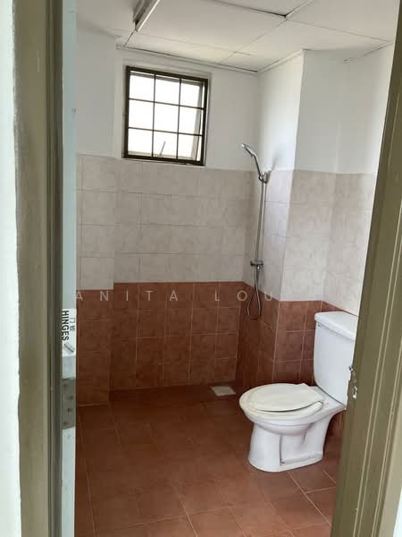 Condominium for Sale at Menara D'sara - Anita Louis - Bathroom - PropertyGuru.com.my