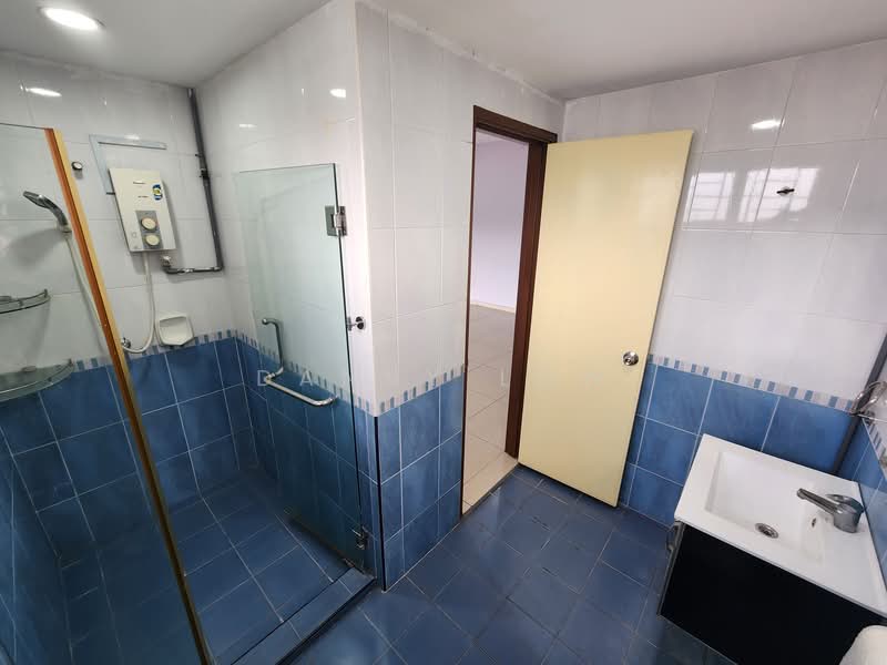 Townhouse for Sale in Taman Bukit Cheras (Cheras) - Danny Low - Bathroom - PropertyGuru.com.my