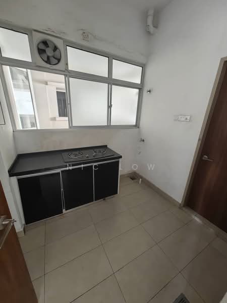 Condominium for Sale at Villa Crystal - Nic Low - Kitchen - PropertyGuru.com.my