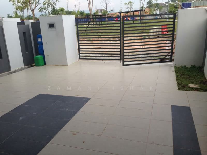 2-storey Terraced House for Sale in Bandar Tasik Puteri (Rawang) - Zamani Ishak - Exterior - PropertyGuru.com.my
