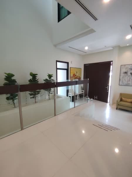 Rumah Banglo untuk Dijual di U8, Taman Bukit Jelutong (Shah Alam) - Terry Hoh - Entrance - PropertyGuru.com.my