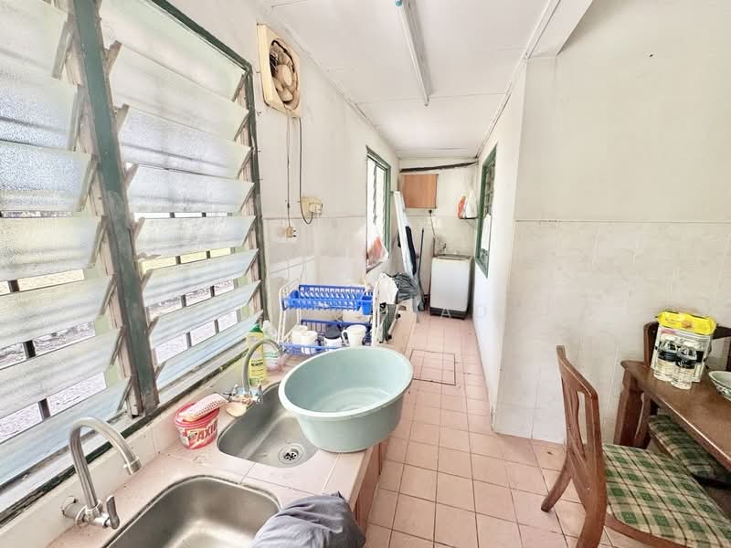 1-storey Terraced House for Sale in Taman Desa Vista (Dengkil) - Alif Saad - Kitchen - PropertyGuru.com.my
