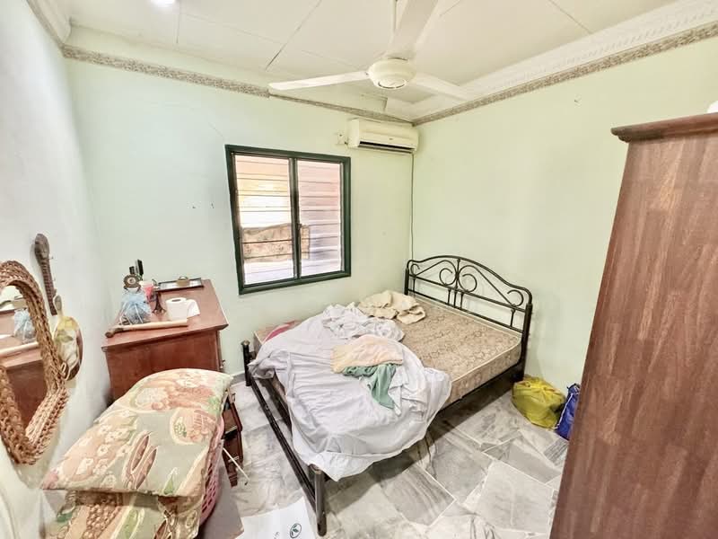 1-storey Terraced House for Sale in Taman Desa Vista (Dengkil) - Alif Saad - Bedroom - PropertyGuru.com.my