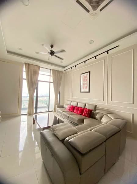 Kondominium untuk Dijual di Dua Menjalara - Nic Low - Living Room - PropertyGuru.com.my