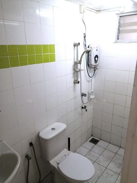 Condominium for Rent at Cyberia Crescent 1 - M. Ridhwan - Bathroom - PropertyGuru.com.my
