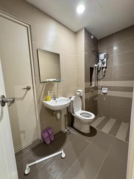 Semi-Detached House for Sale in Bandar Dato Onn (Tebrau) - William Tay - Bathroom - PropertyGuru.com.my