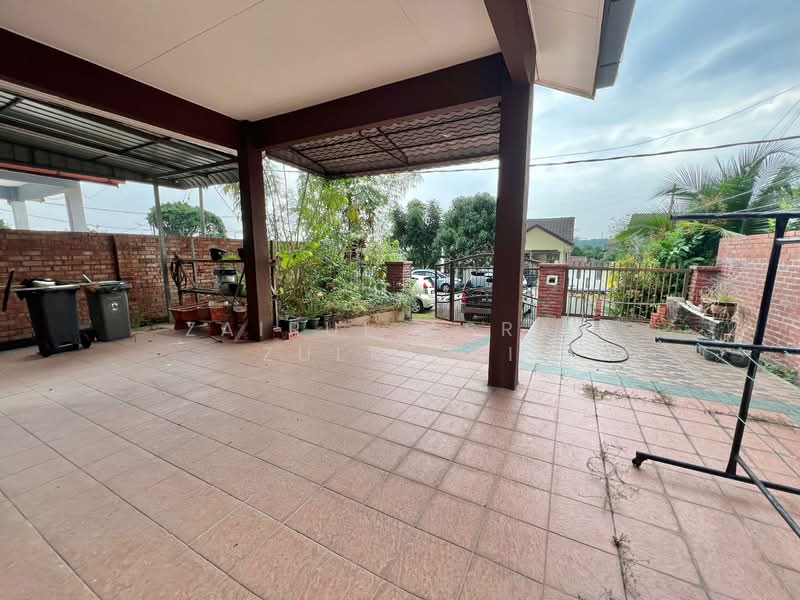 Semi-Detached House for Sale in Senawang (Negeri Sembilan) - Zairul Asrah Zulkefli - Exterior - PropertyGuru.com.my