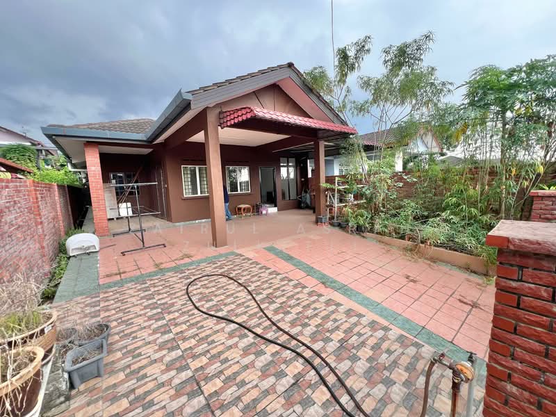 Semi-Detached House for Sale in Senawang (Negeri Sembilan) - Zairul Asrah Zulkefli - Exterior - PropertyGuru.com.my