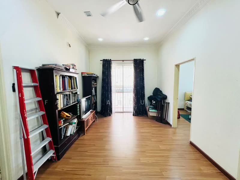 Semi-Detached House for Sale in Saujana Impian (Kajang) - Fauzi Abdullah - Living Room - PropertyGuru.com.my