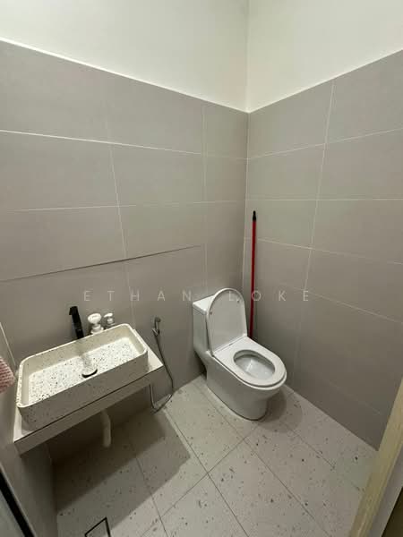 Rumah Teres 1 Tingkat untuk Disewa di Taman Sri Segambut (Segambut) - Ethan Loke - Bathroom - PropertyGuru.com.my
