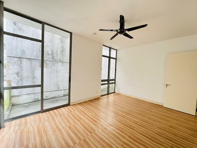 Rumah Berkembar untuk Dijual di The Valley TTDI (Ampang) - Jared Wong - Living Room - PropertyGuru.com.my