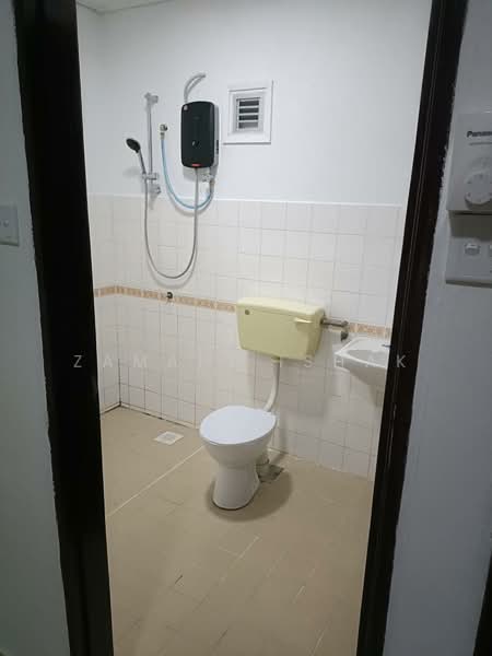 Apartment for Sale at Riverdale Park Apartments - Zamani Ishak - Bathroom - PropertyGuru.com.my