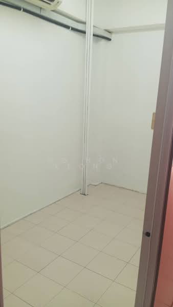 Shop / Office for Rent in Brickfields (Kuala Lumpur) - Ng Hon Keong - Interior - PropertyGuru.com.my