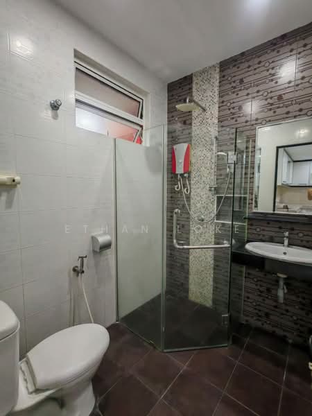 Rumah Teres 2 Tingkat untuk Disewa di Taman Megah Kepong (Kepong) - Ethan Loke - Bathroom - PropertyGuru.com.my