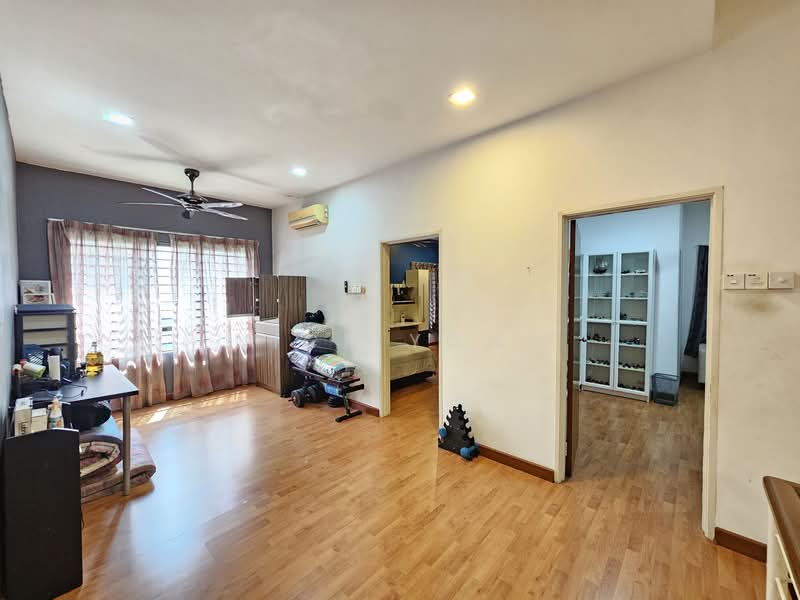 Semi-Detached House for Sale in Batu 9 (Cheras) - Nick Yong - Living Room - PropertyGuru.com.my