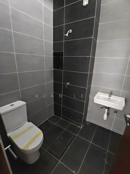 2-storey Terraced House for Sale in Johor Bahru (Johor) - Alan Lee - Bathroom - PropertyGuru.com.my