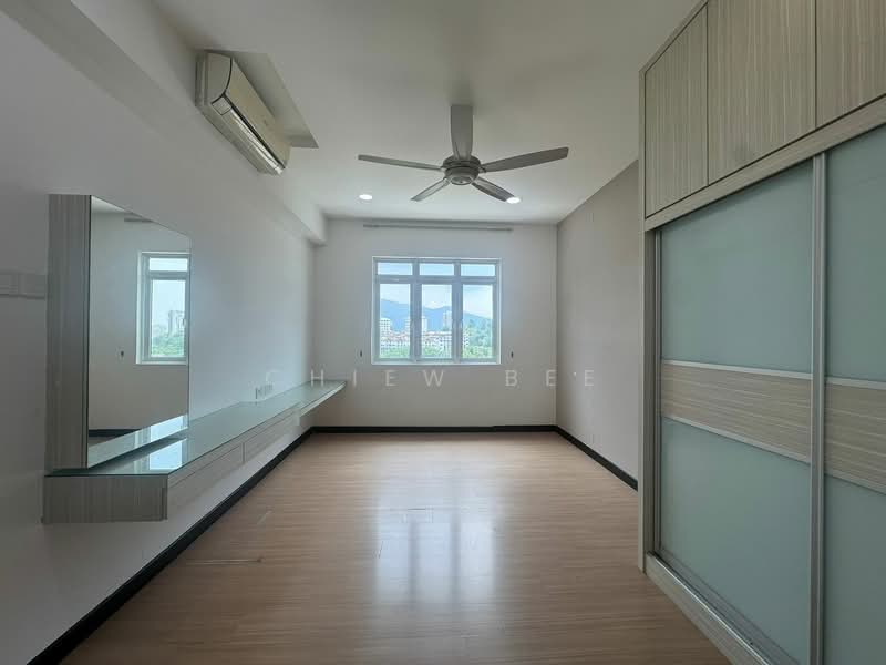 Condominium for Sale at Vertiq - Chiew Bee - Master Bedroom - PropertyGuru.com.my