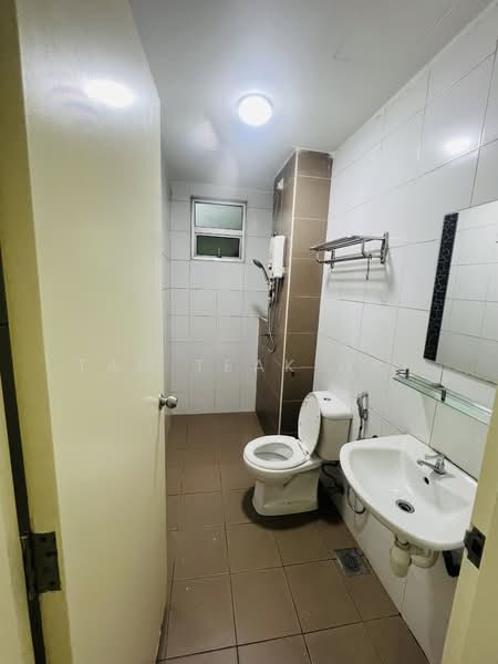 Condominium for Rent at Fairway Suites - Tan Teak Hai - PropertyGuru.com.my
