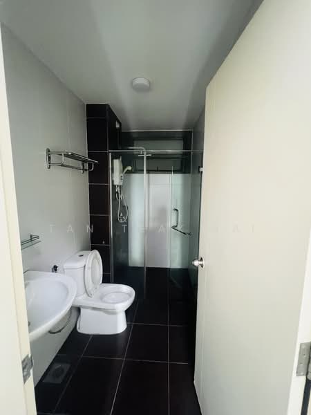 Condominium for Rent at Fairway Suites - Tan Teak Hai - PropertyGuru.com.my