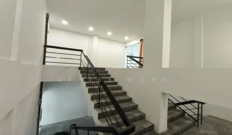 Office for Rent in Taman TTDI Jaya (Shah Alam) - Denise Wong - Corridor - PropertyGuru.com.my