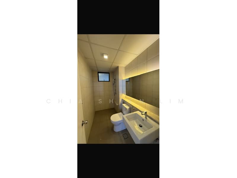 Condominium for Rent at The WaterEdge (Pinggiran Air) - Chia Shien Lim - Bathroom - PropertyGuru.com.my