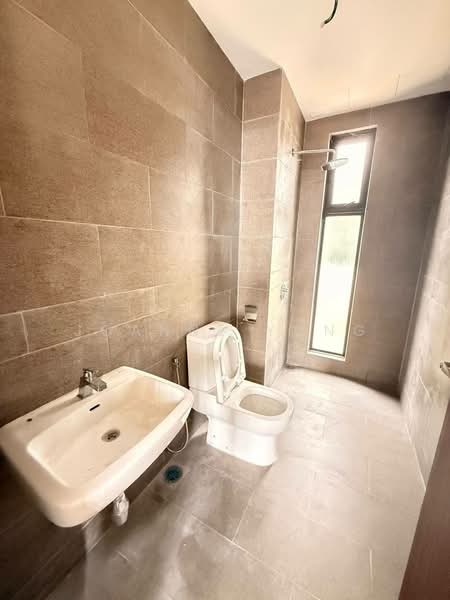 Semi-Detached House for Sale in Skudai (Johor) - Joanne Yong - Bathroom - PropertyGuru.com.my