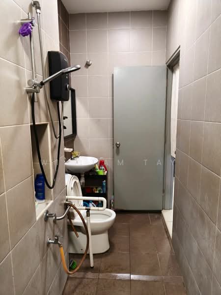 2-storey Terraced House for Sale in Taman Austin Duta (Tebrau) - William Tay - Bathroom - PropertyGuru.com.my