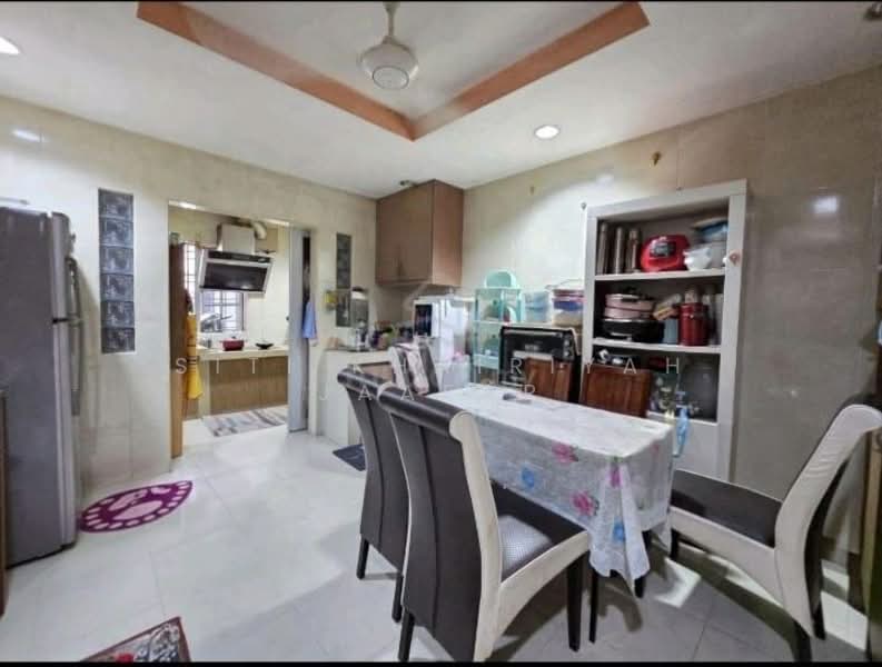 2-storey Terraced House for Sale in Shah Alam (Selangor) - SITI KHAIRIYAH JAAFAR - Kitchen - PropertyGuru.com.my