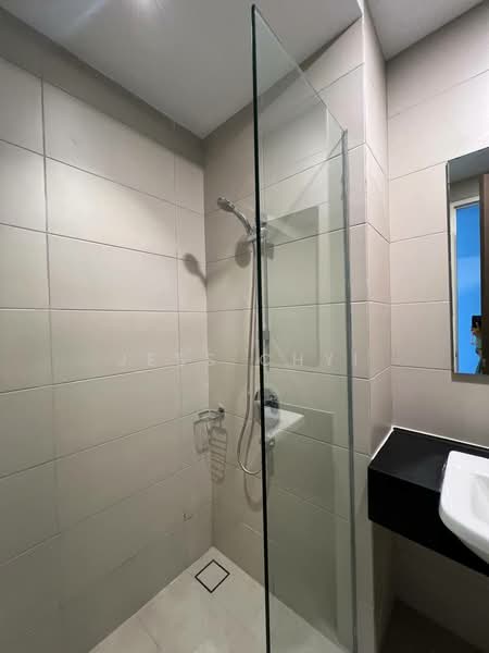 Servis Apartment untuk Disewa di Met 1 Residences - Jess Chyi - Bathroom - PropertyGuru.com.my