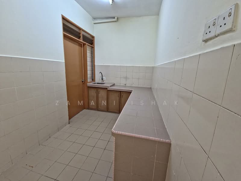 Apartment for Sale at Sri Melor (Mulberry Court) - Zamani Ishak - Kitchen - PropertyGuru.com.my