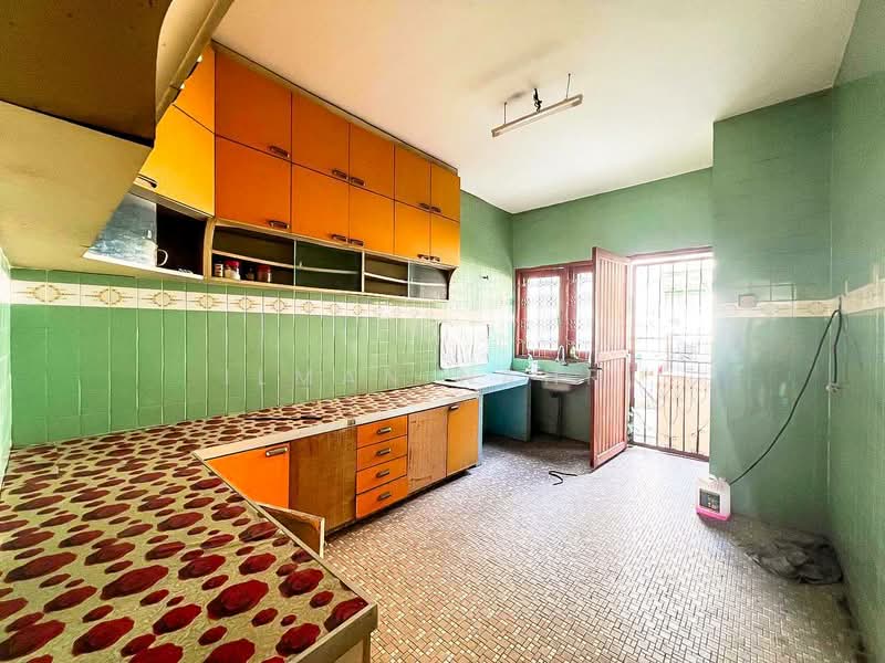Rumah Teres 2 Tingkat untuk Dijual di Taman Morib (Banting) - Ilman Nahri - Kitchen - PropertyGuru.com.my