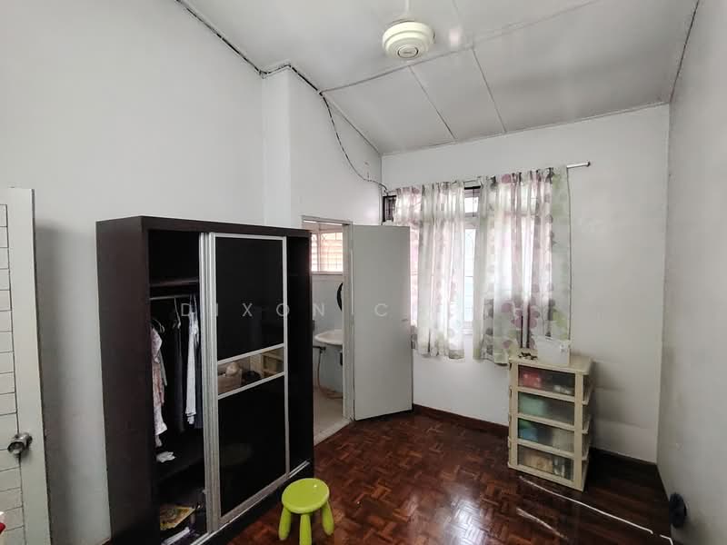 2-storey Terraced House for Sale in Taman Gunung View (Ipoh) - Dixon Cheah - Bedroom - PropertyGuru.com.my