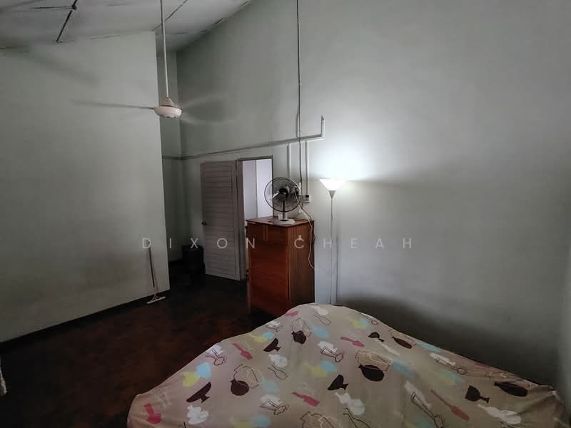 2-storey Terraced House for Sale in Taman Gunung View (Ipoh) - Dixon Cheah - Bedroom - PropertyGuru.com.my