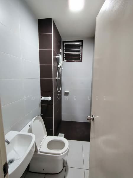 Apartment for Rent at Nusa Heights (Nusa Puncak) - Suzanne Lee - Bathroom - PropertyGuru.com.my