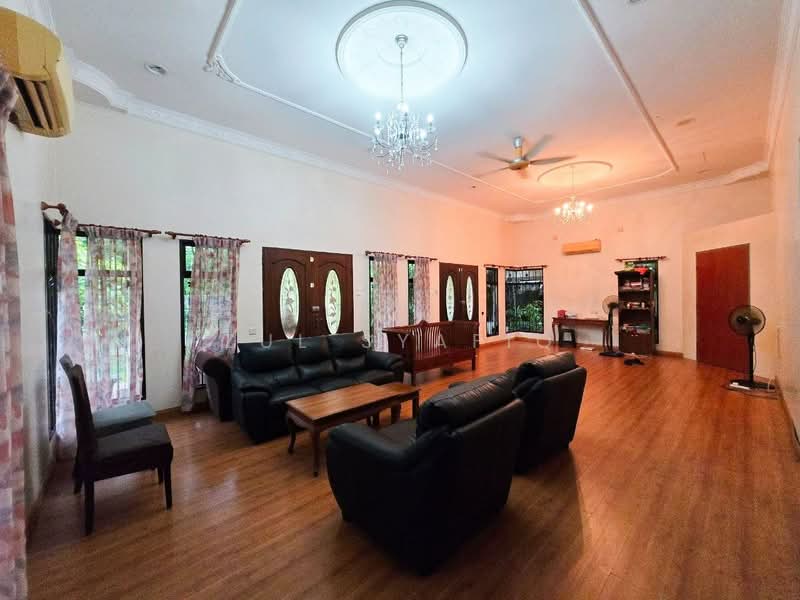 Bungalow for Sale in Kampung Sungai Penchala (Sungai Penchala) - Zul Syafiq - Living Room - PropertyGuru.com.my