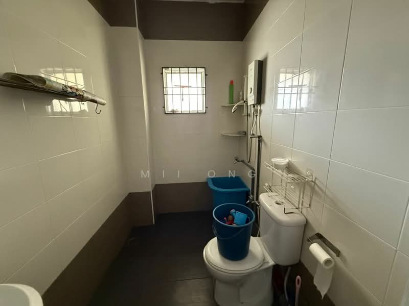 2-storey Terraced House for Sale in Ayer Keroh (Melaka) - Mii Ong - Bathroom - PropertyGuru.com.my