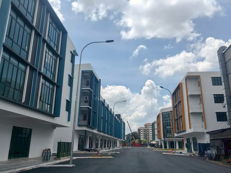 Shop / Office for Rent in Bandar Baru Permas Jaya (Permas Jaya) - Kun Chai - Exterior - PropertyGuru.com.my