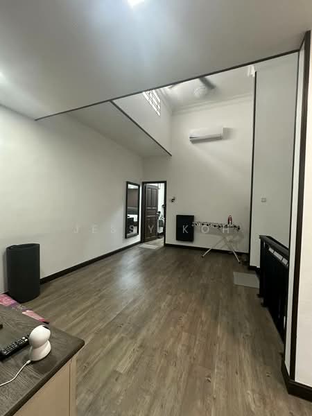 2-storey Terraced House for Rent in Taman Damansara Aliff (Tampoi) - Jessy Koh - Living Room - PropertyGuru.com.my