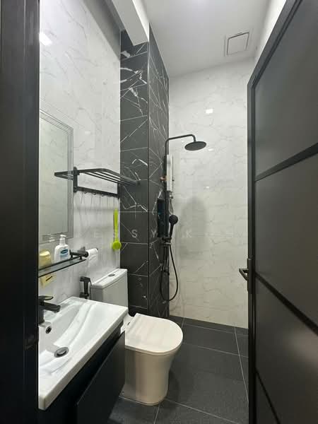 2-storey Terraced House for Rent in Taman Damansara Aliff (Tampoi) - Jessy Koh - Bathroom - PropertyGuru.com.my
