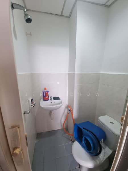 Condominium for Rent at Golf Vista Resort Homes - Jerry Chow - Bathroom - PropertyGuru.com.my