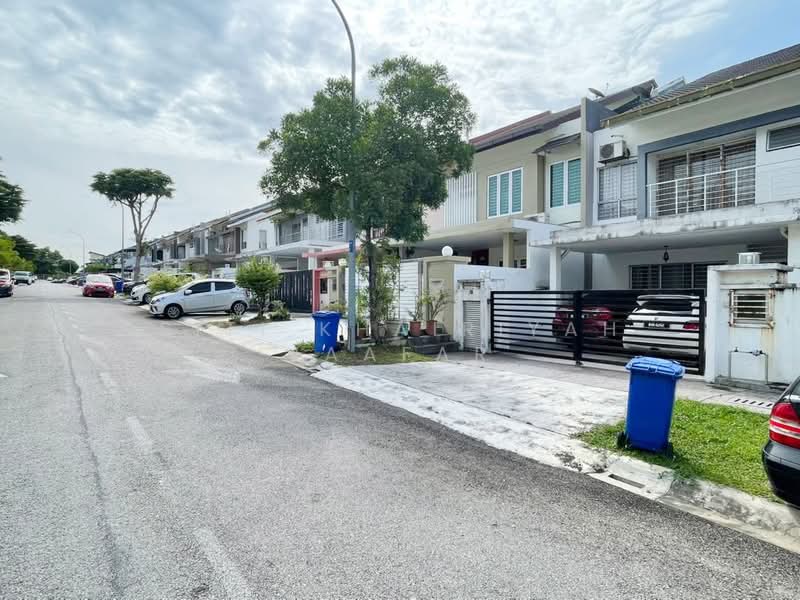Rumah Teres untuk Dijual di Aman Putri (Sungai Buloh) - SITI KHAIRIYAH JAAFAR - Exterior - PropertyGuru.com.my